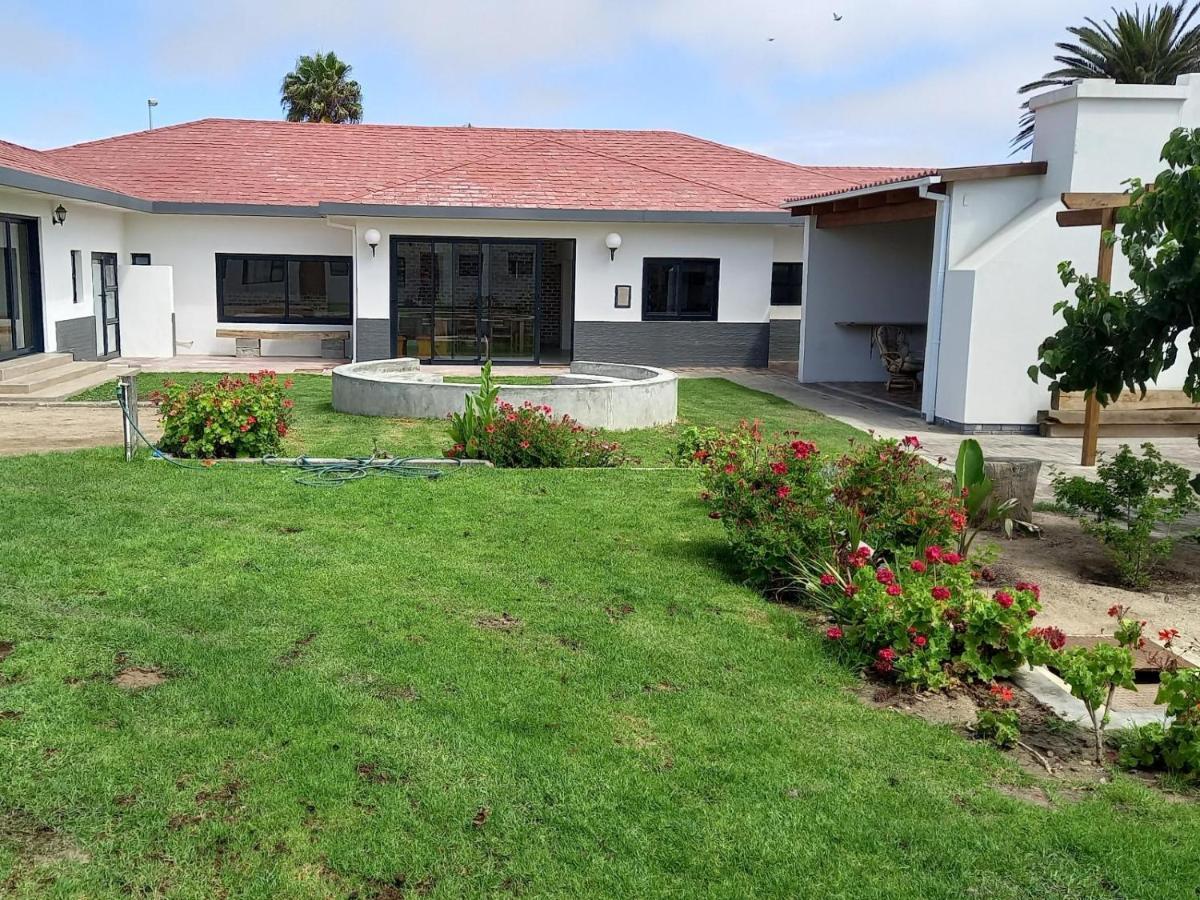 Beach Garden Guesthouse With Self Catering Swakopmund Exterior foto